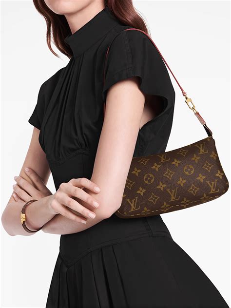 monogram louis vuitton pochette|Louis Vuitton Pochette accessoires monogram.